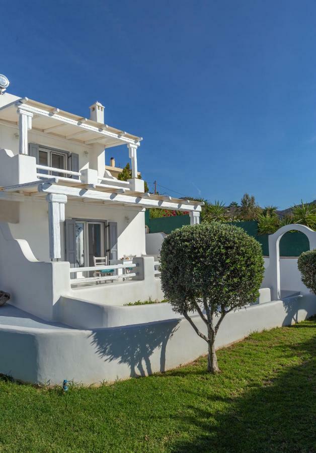 Karystos Villas *