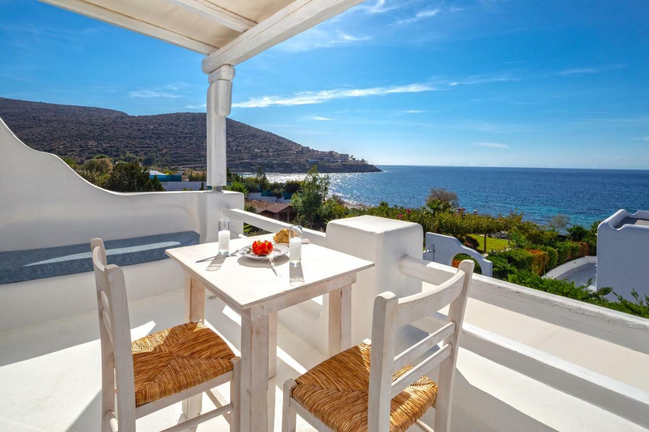 Karystos Villas *